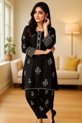 Golden Petals – Black 2PCS Elegance Edition